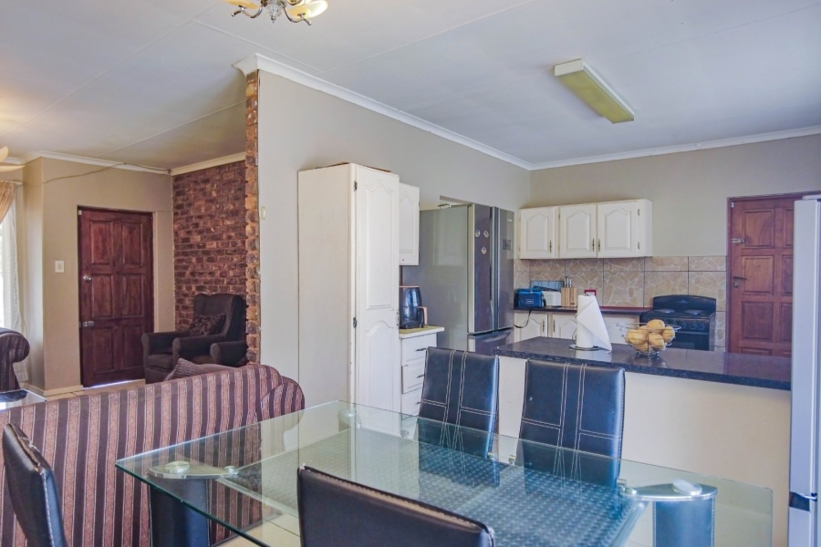 4 Bedroom Property for Sale in The Orchards Gauteng