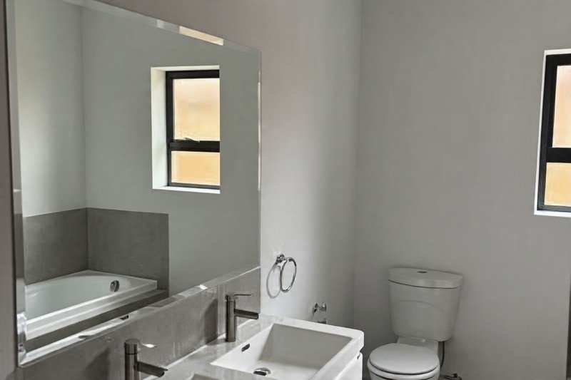 3 Bedroom Property for Sale in Windmill Park Gauteng