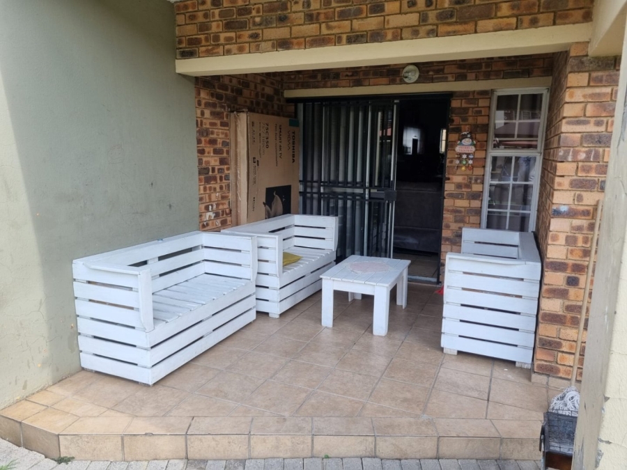 2 Bedroom Property for Sale in Comet Gauteng