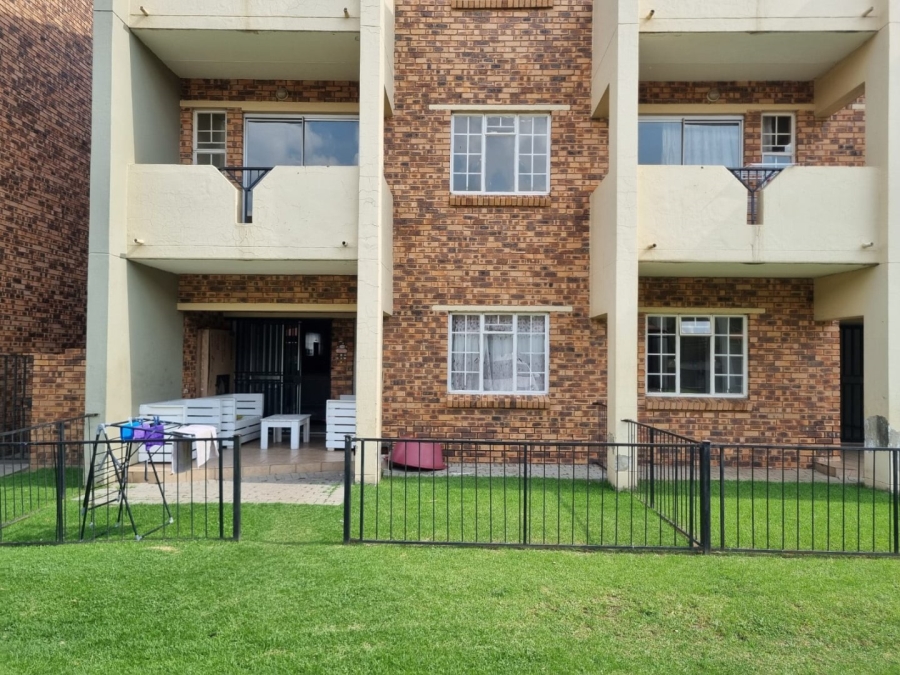 2 Bedroom Property for Sale in Comet Gauteng