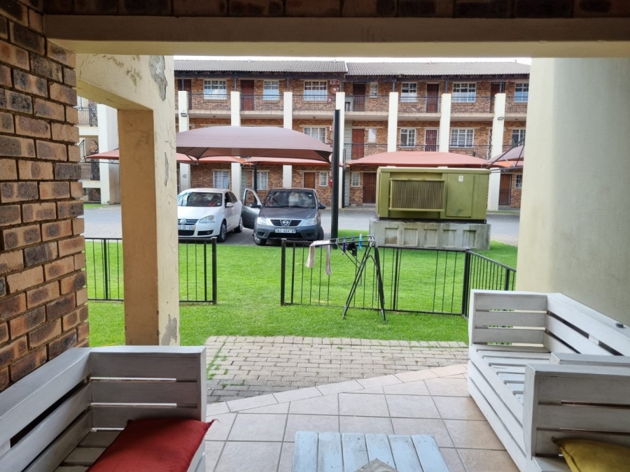 2 Bedroom Property for Sale in Comet Gauteng