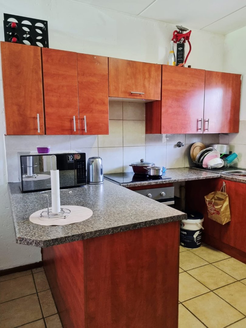 2 Bedroom Property for Sale in Comet Gauteng