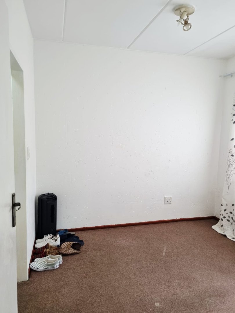 2 Bedroom Property for Sale in Comet Gauteng