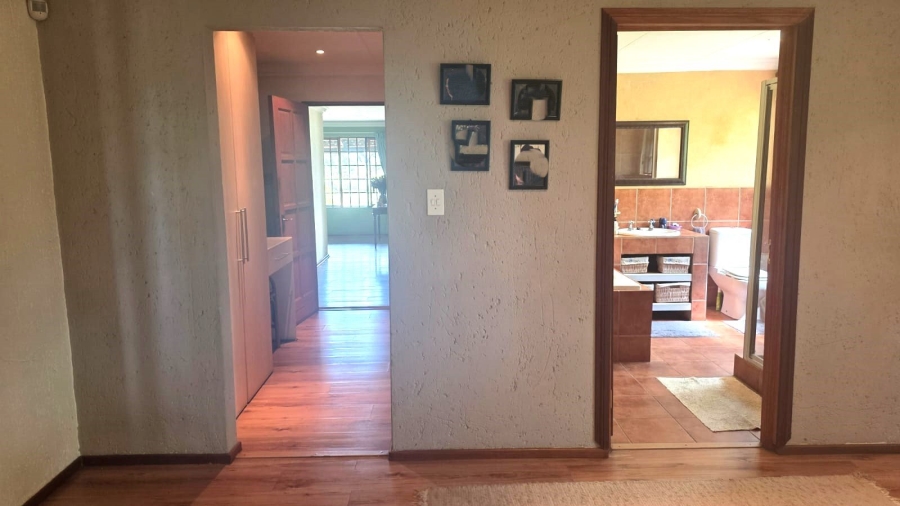 4 Bedroom Property for Sale in Muldersdrift Gauteng