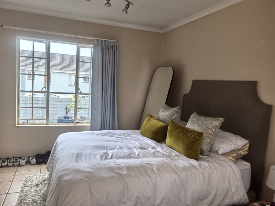 1 Bedroom Property for Sale in Brentwood Park AH Gauteng