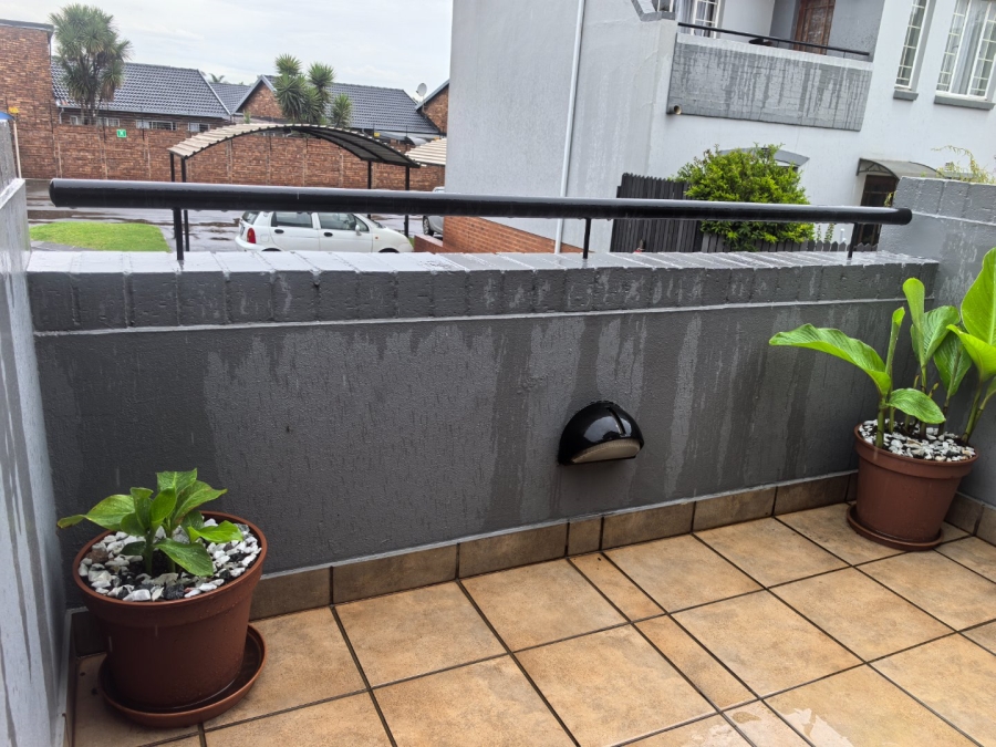 1 Bedroom Property for Sale in Brentwood Park AH Gauteng