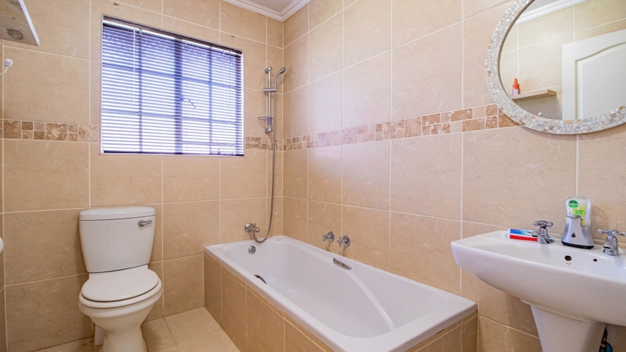 3 Bedroom Property for Sale in Rynfield Gauteng