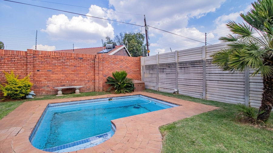 3 Bedroom Property for Sale in Rynfield Gauteng