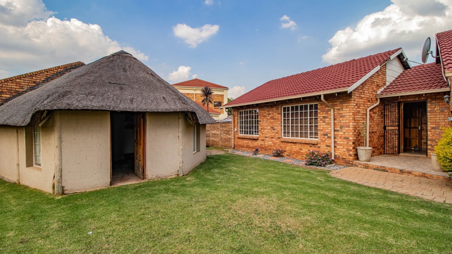 3 Bedroom Property for Sale in Rynfield Gauteng