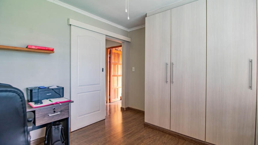 3 Bedroom Property for Sale in Rynfield Gauteng