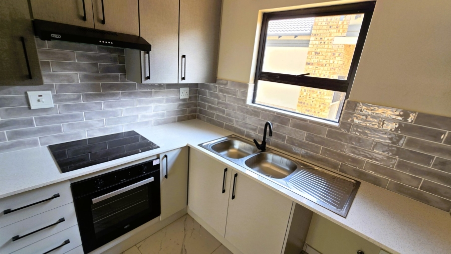 3 Bedroom Property for Sale in Heatherview Gauteng