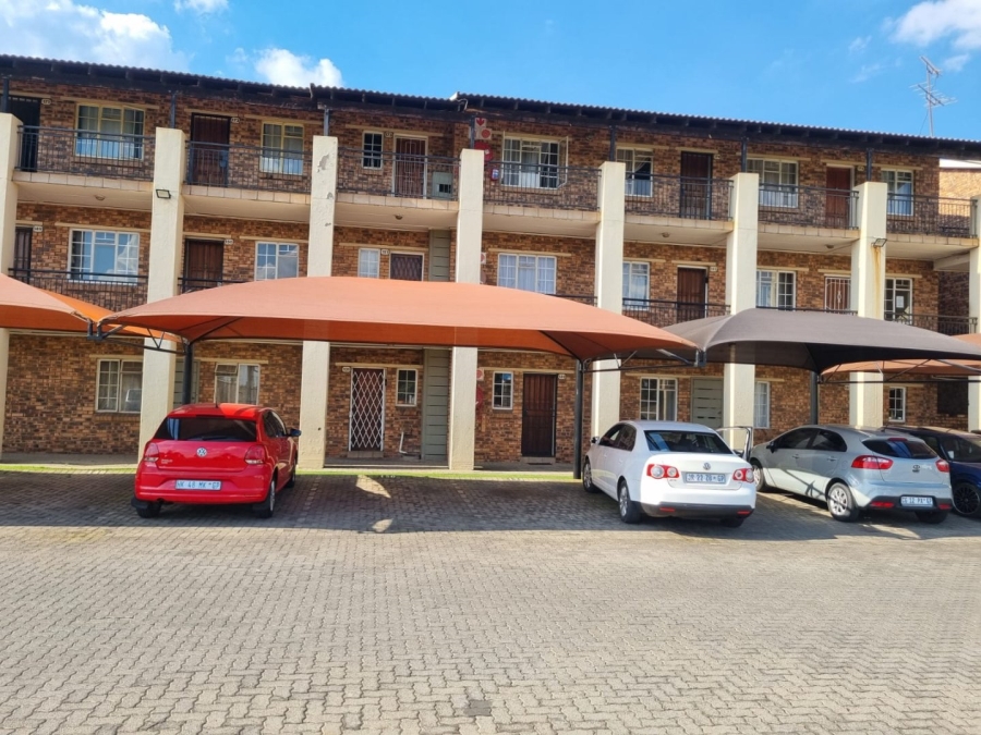 2 Bedroom Property for Sale in Comet Gauteng