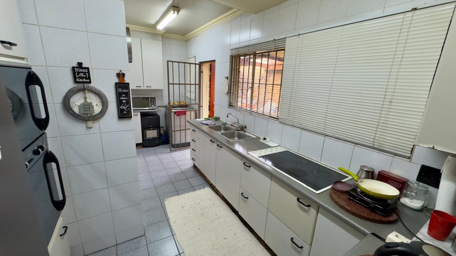 3 Bedroom Property for Sale in Monument Park Gauteng
