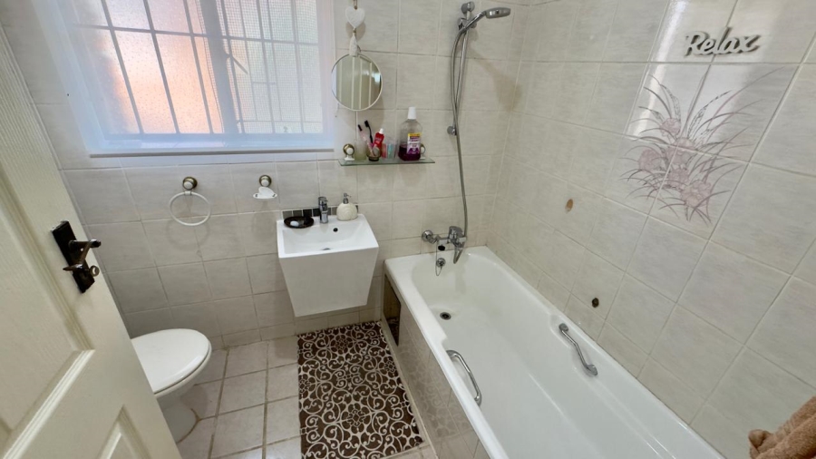 3 Bedroom Property for Sale in Monument Park Gauteng