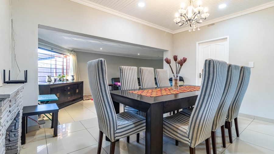 5 Bedroom Property for Sale in Eastleigh Ridge Gauteng