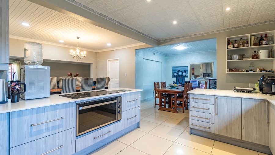 5 Bedroom Property for Sale in Eastleigh Ridge Gauteng