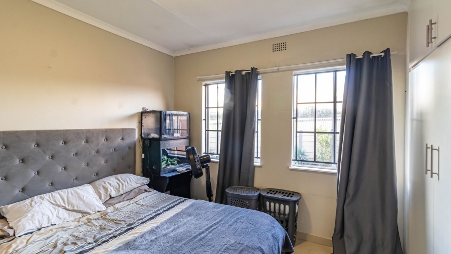 5 Bedroom Property for Sale in Eastleigh Ridge Gauteng