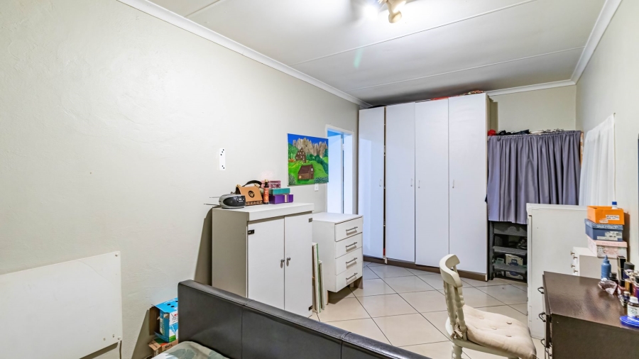 5 Bedroom Property for Sale in Eastleigh Ridge Gauteng