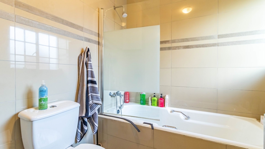 5 Bedroom Property for Sale in Eastleigh Ridge Gauteng