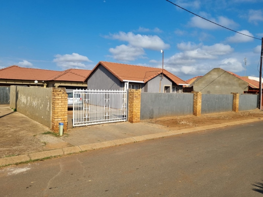 2 Bedroom Property for Sale in Vosloorus Gauteng