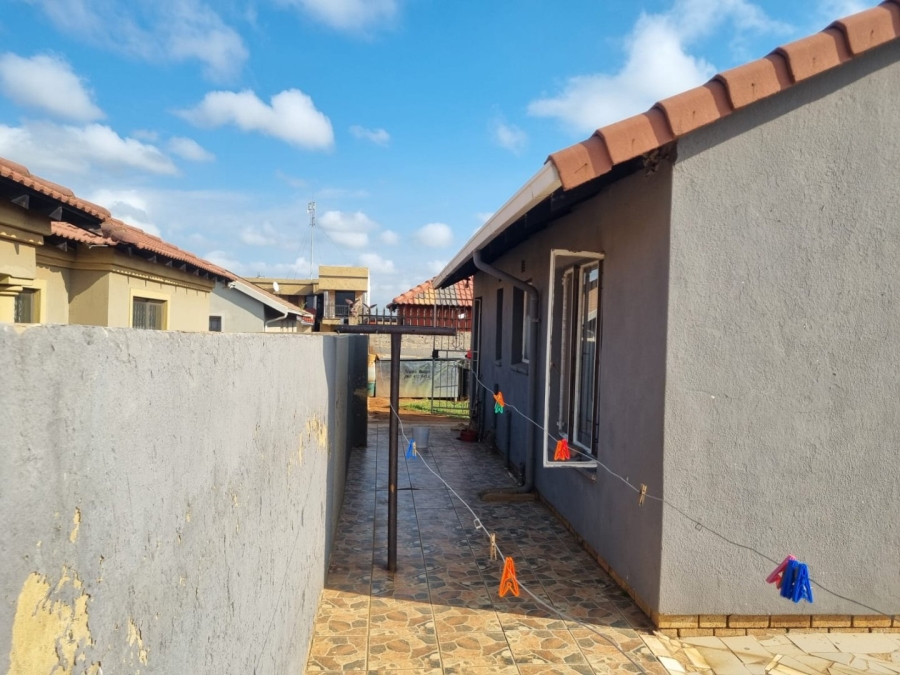 2 Bedroom Property for Sale in Vosloorus Gauteng