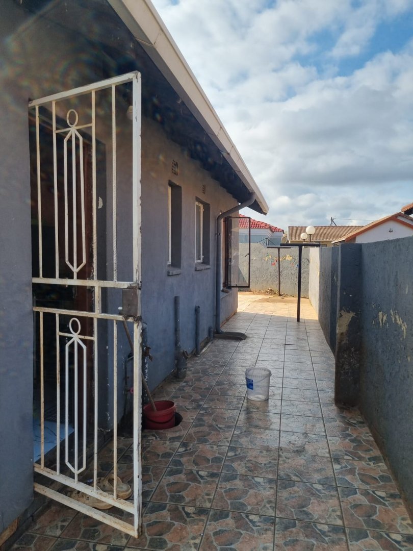 2 Bedroom Property for Sale in Vosloorus Gauteng