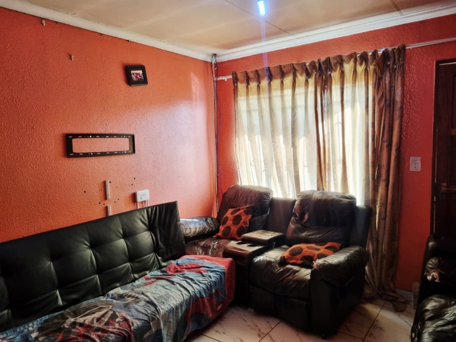 2 Bedroom Property for Sale in Vosloorus Gauteng