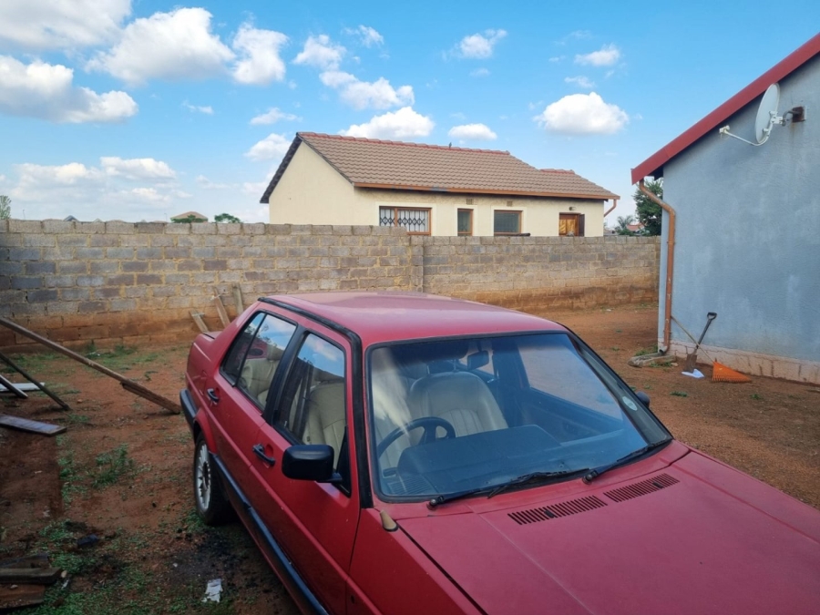 3 Bedroom Property for Sale in Roodekop Gauteng