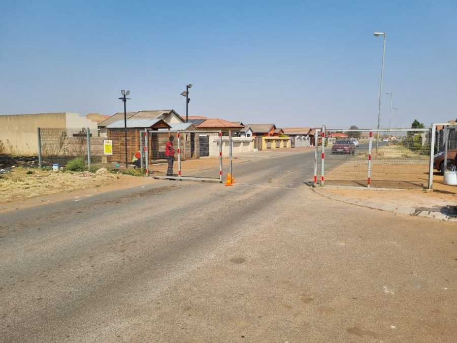 3 Bedroom Property for Sale in Roodekop Gauteng