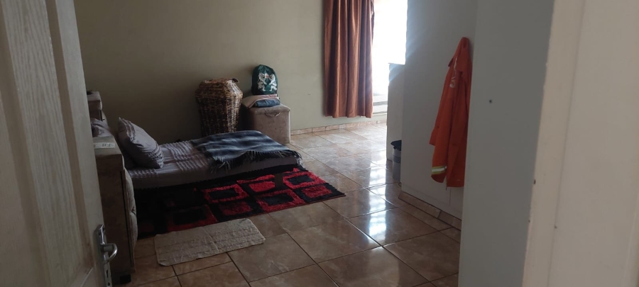 3 Bedroom Property for Sale in Roodekop Gauteng