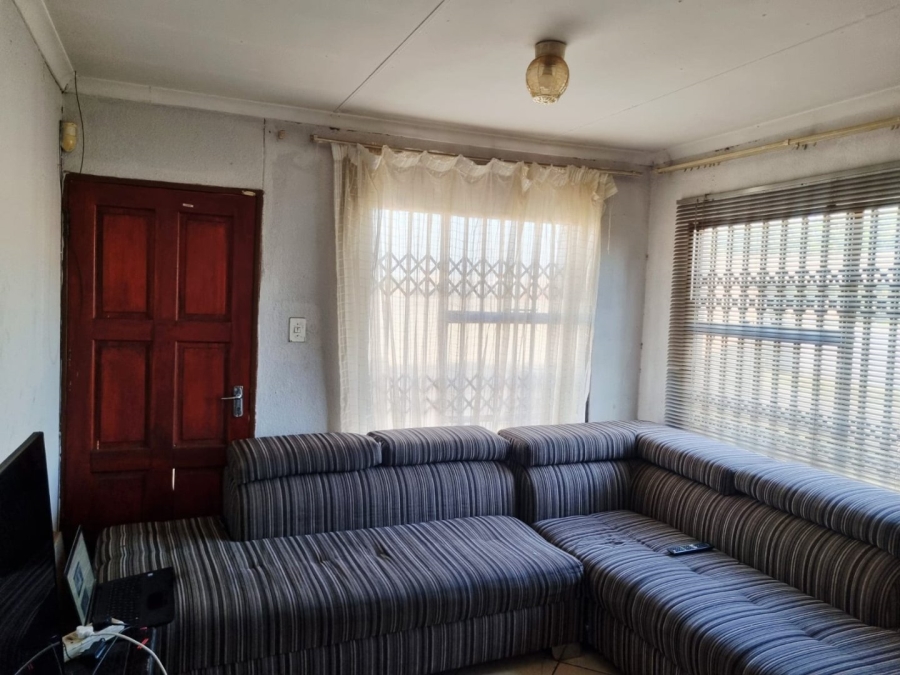 3 Bedroom Property for Sale in Roodekop Gauteng