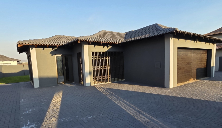 3 Bedroom Property for Sale in Halfway House Gauteng
