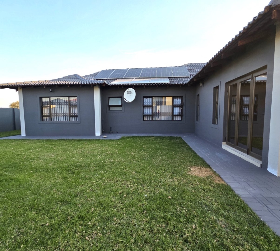 3 Bedroom Property for Sale in Halfway House Gauteng