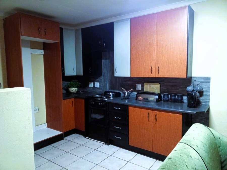 5 Bedroom Property for Sale in Westdene Gauteng