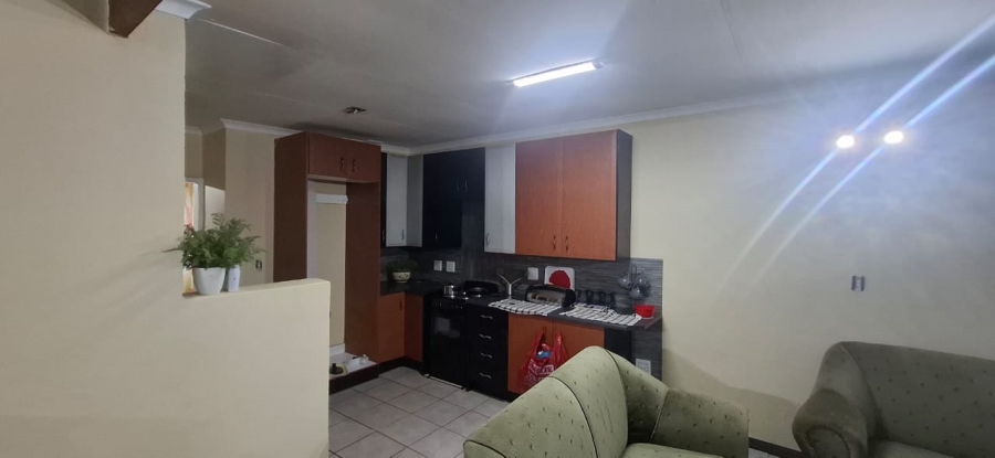 5 Bedroom Property for Sale in Westdene Gauteng