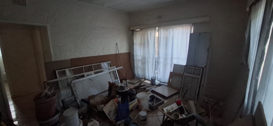 5 Bedroom Property for Sale in Westdene Gauteng