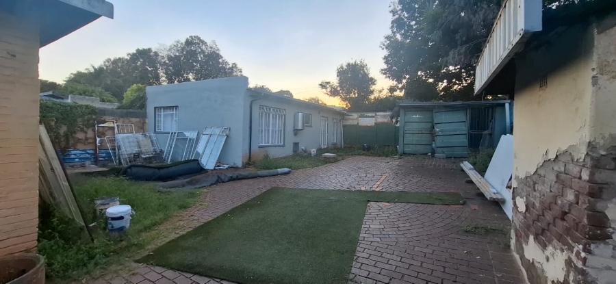 5 Bedroom Property for Sale in Westdene Gauteng