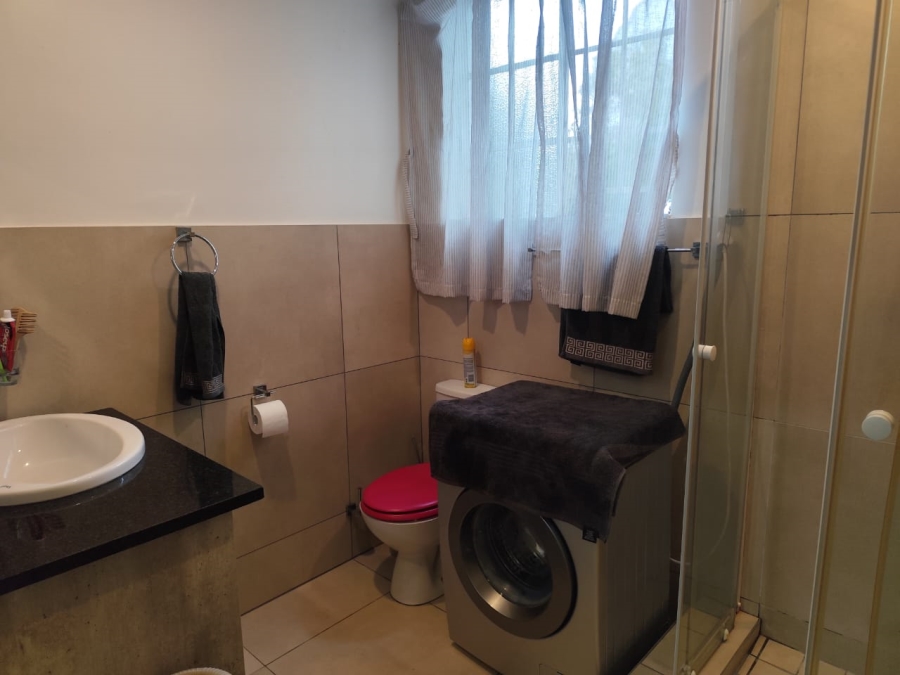 1 Bedroom Property for Sale in Bedfordview Gauteng