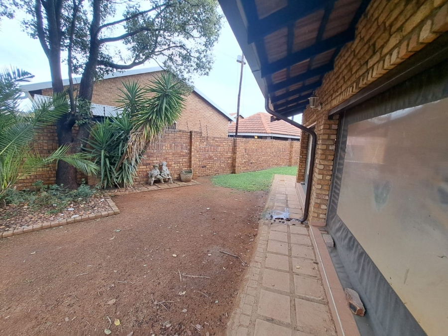 3 Bedroom Property for Sale in Ferryvale Gauteng