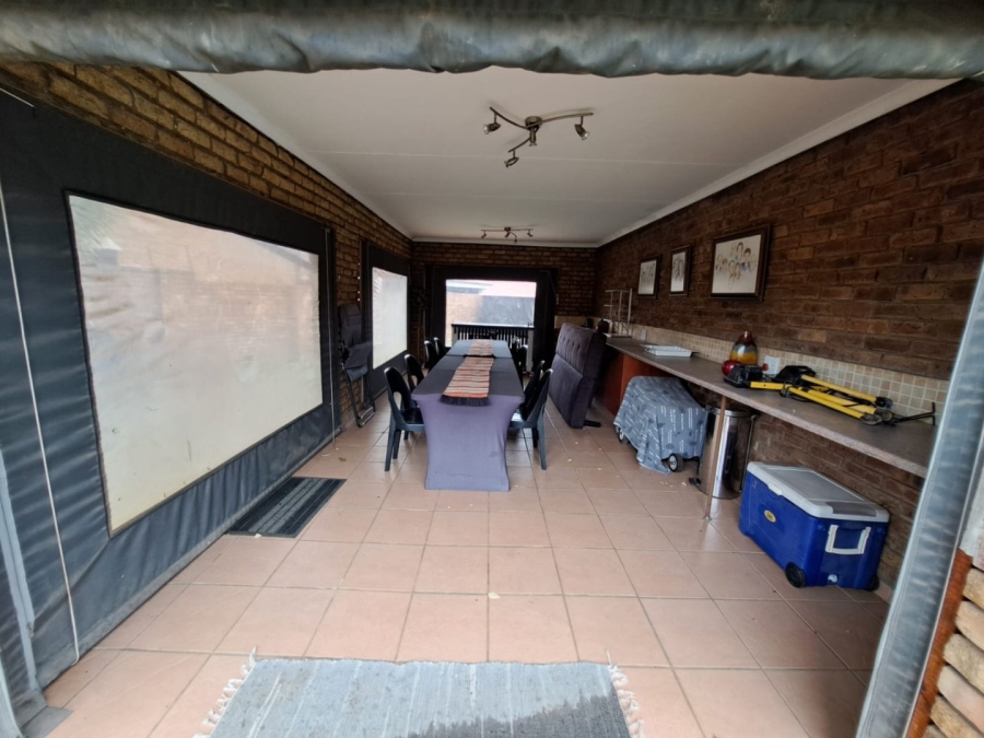 3 Bedroom Property for Sale in Ferryvale Gauteng