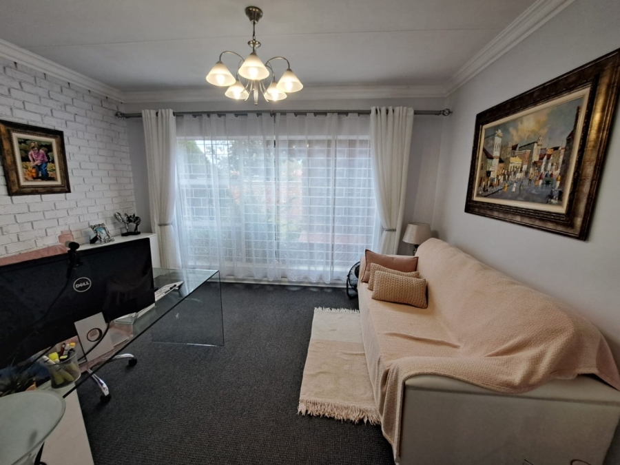 3 Bedroom Property for Sale in Ferryvale Gauteng