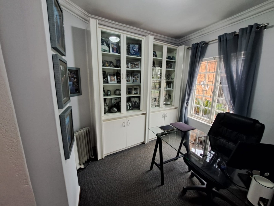 3 Bedroom Property for Sale in Ferryvale Gauteng