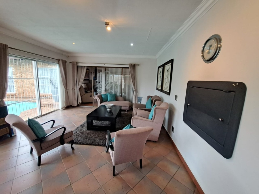 3 Bedroom Property for Sale in Ferryvale Gauteng