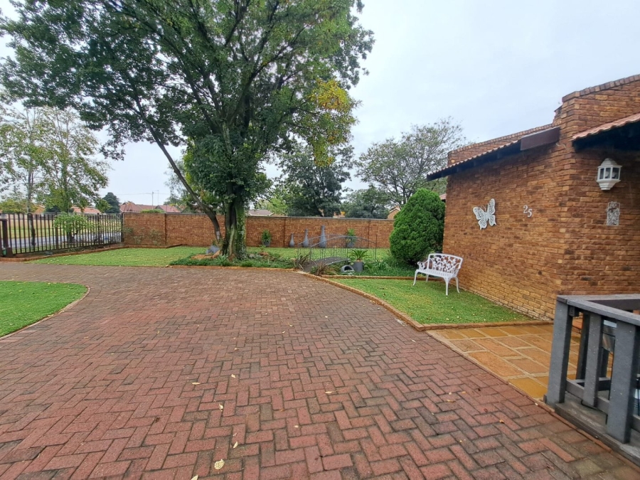 3 Bedroom Property for Sale in Ferryvale Gauteng