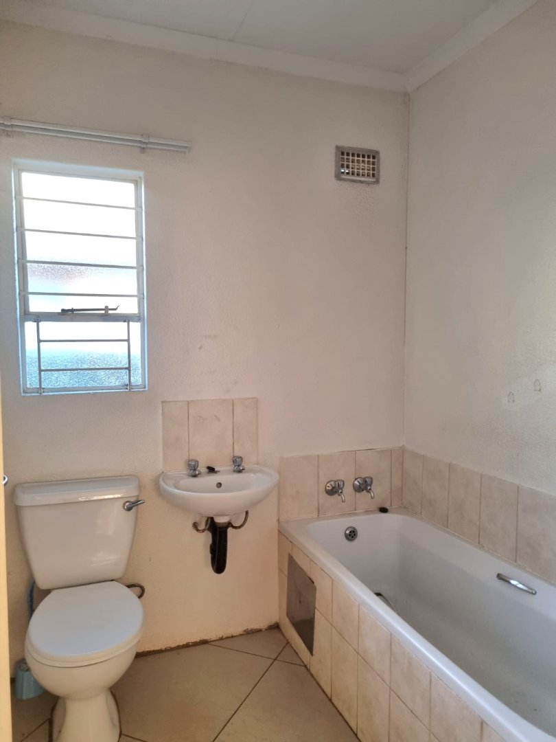 2 Bedroom Property for Sale in Salfin Gauteng