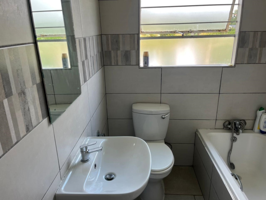 2 Bedroom Property for Sale in Rembrandt Park Gauteng