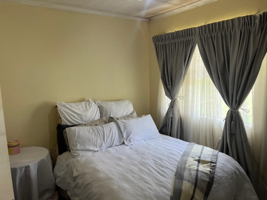 2 Bedroom Property for Sale in Rembrandt Park Gauteng