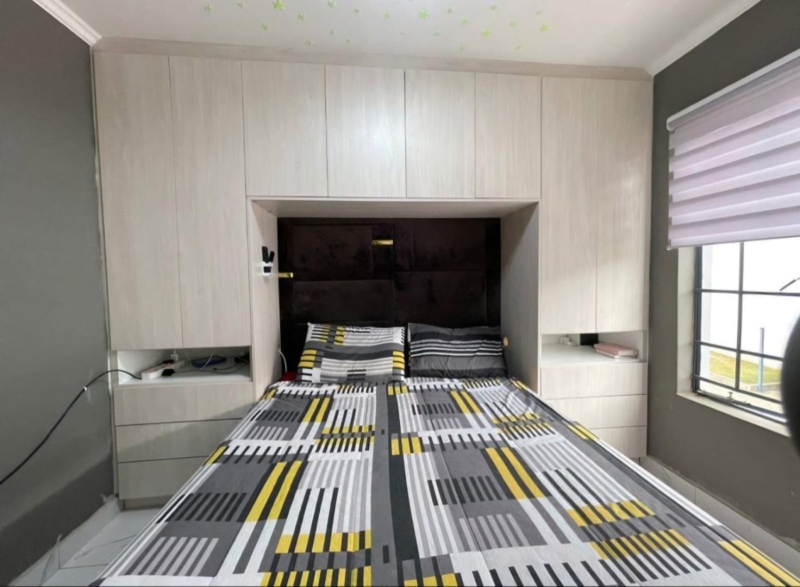 2 Bedroom Property for Sale in Noordwyk Gauteng