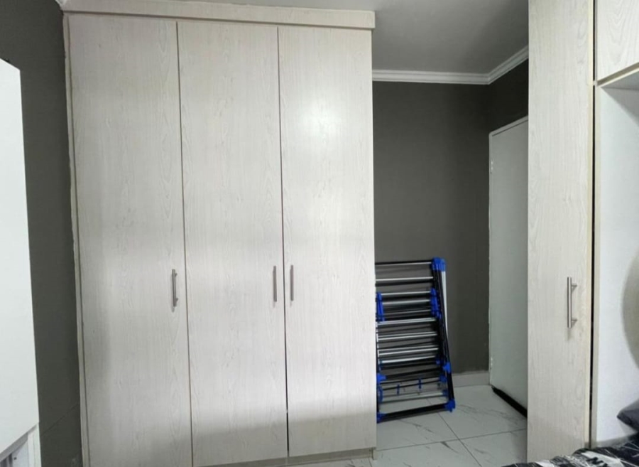 2 Bedroom Property for Sale in Noordwyk Gauteng