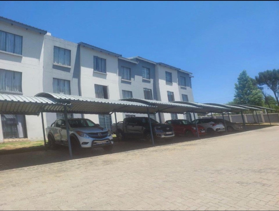 2 Bedroom Property for Sale in Noordwyk Gauteng